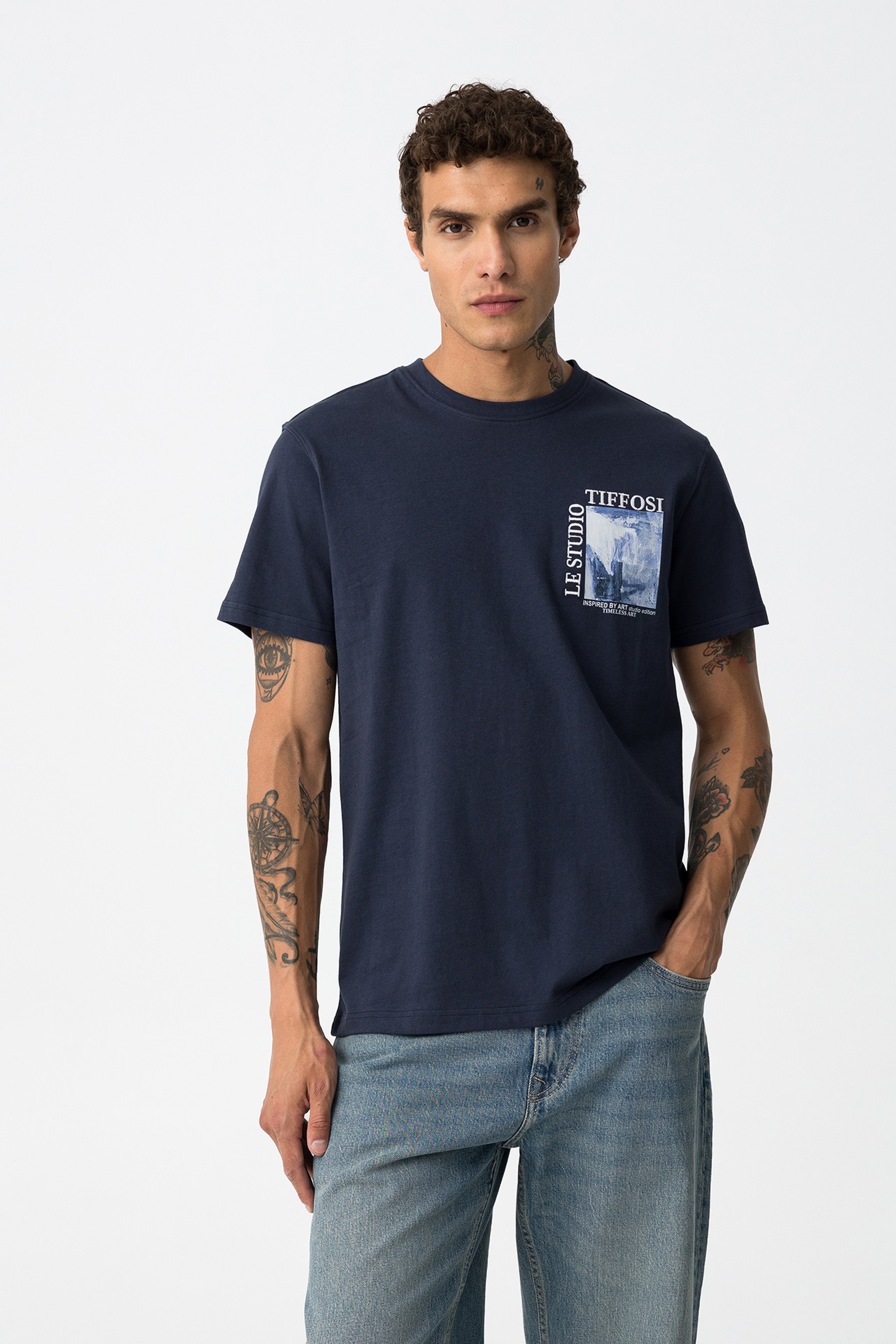 CAMISETA STUDIO