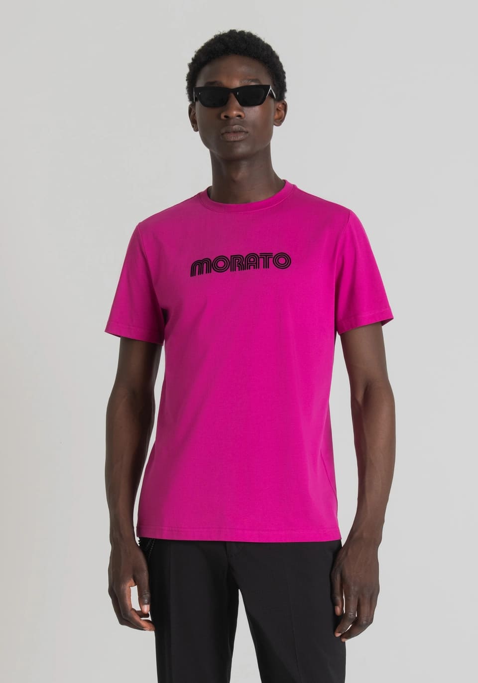 CAMISETA LOGO
