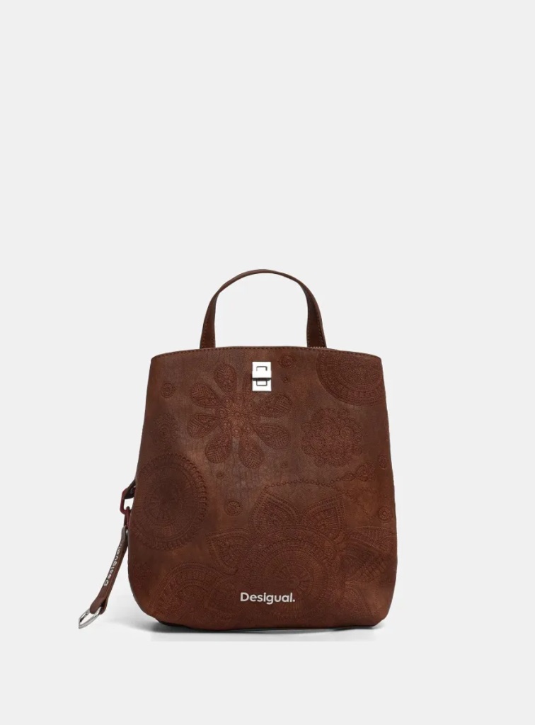 MOCHILA BORDADA